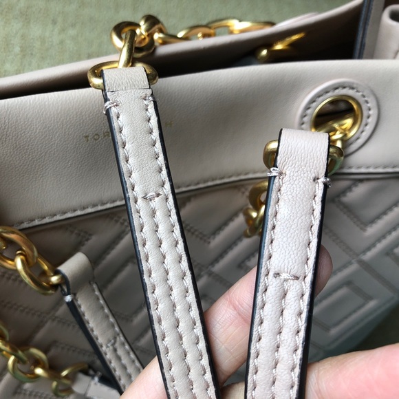 [SOLd] Fleming Quilted Leather Tote - Picture 4 of 8